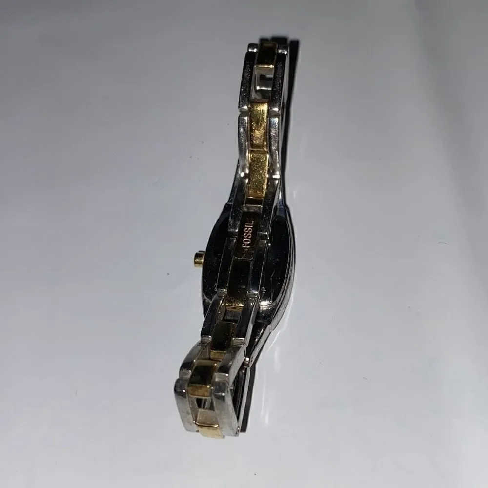 Vintage Fossil Women's Silver Gold Tone F2 Water Resist‎ 30M/100 Ft Quartz Watch